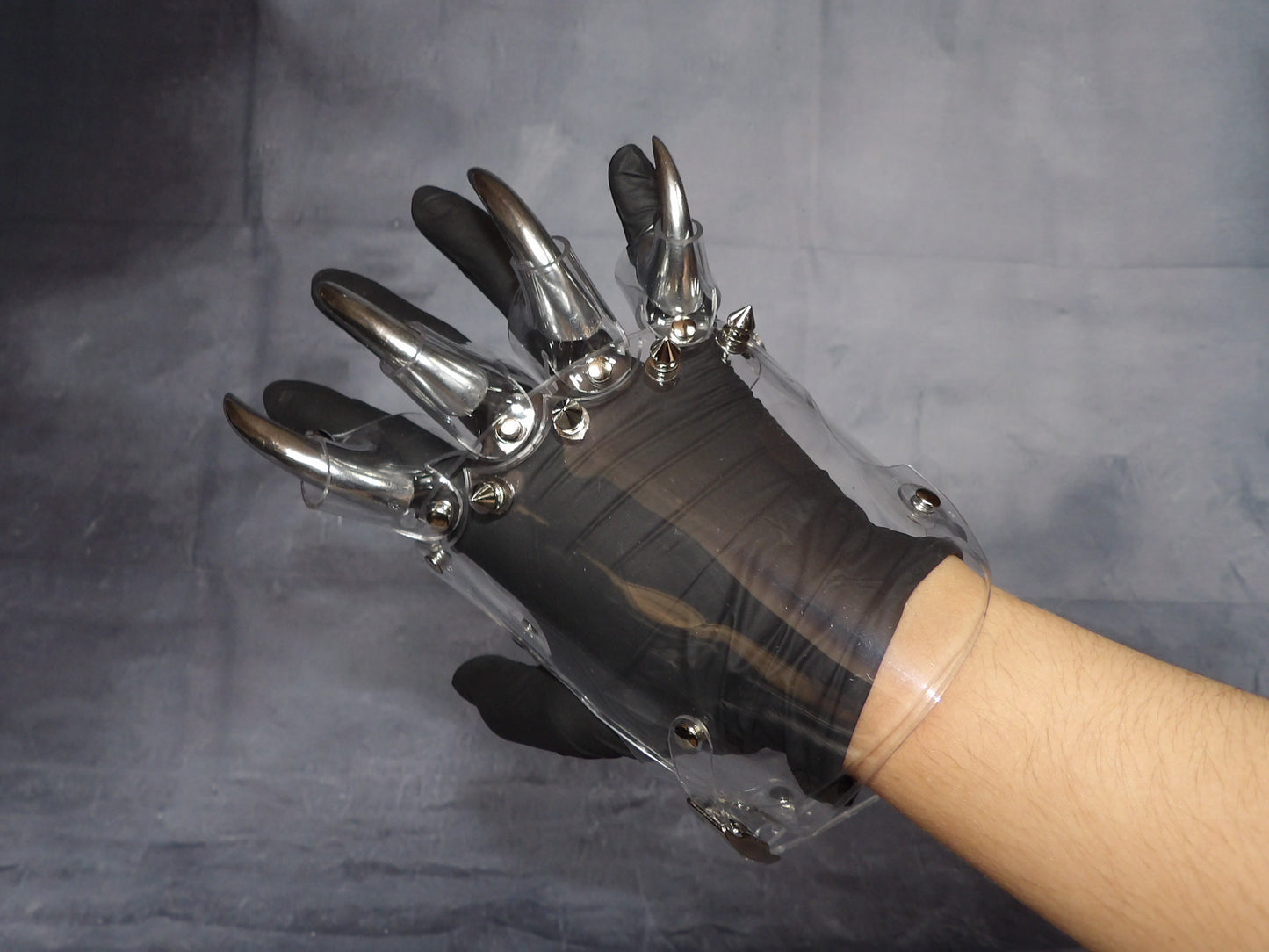 Custom Fit Metal Claw Gauntlets