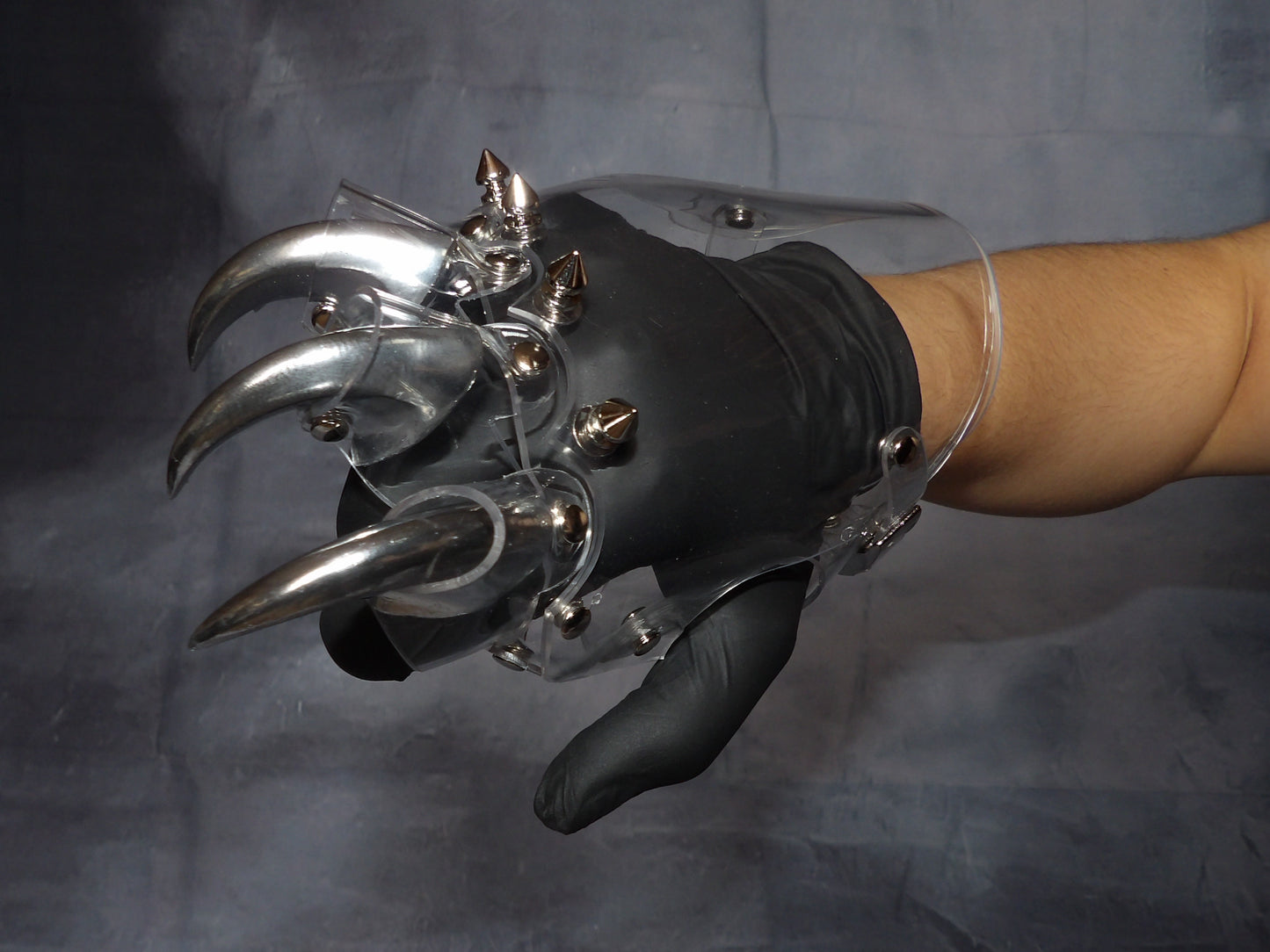 Custom Fit Metal Claw Gauntlets