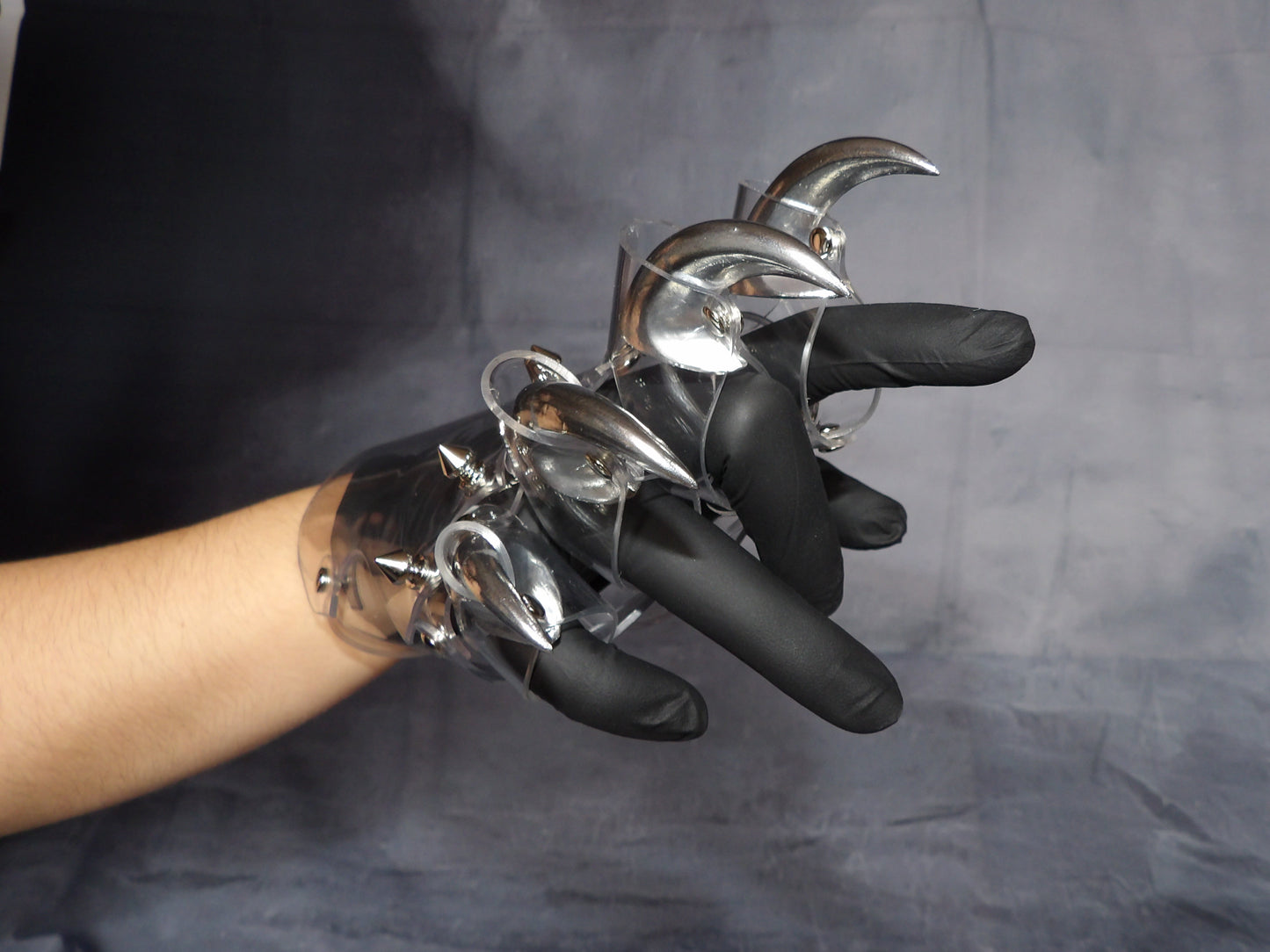 Custom Fit Metal Claw Gauntlets