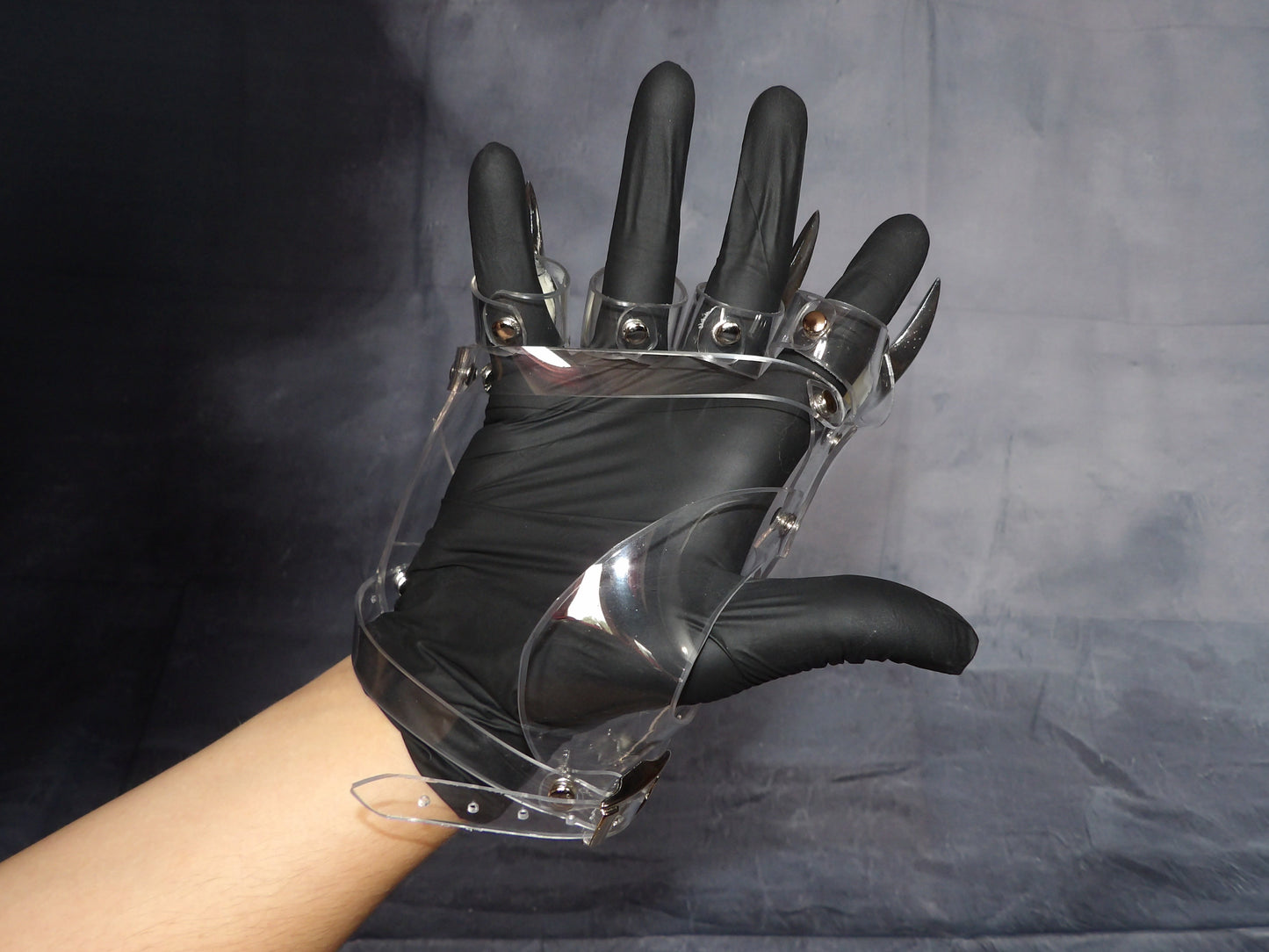 Custom Fit Metal Claw Gauntlets