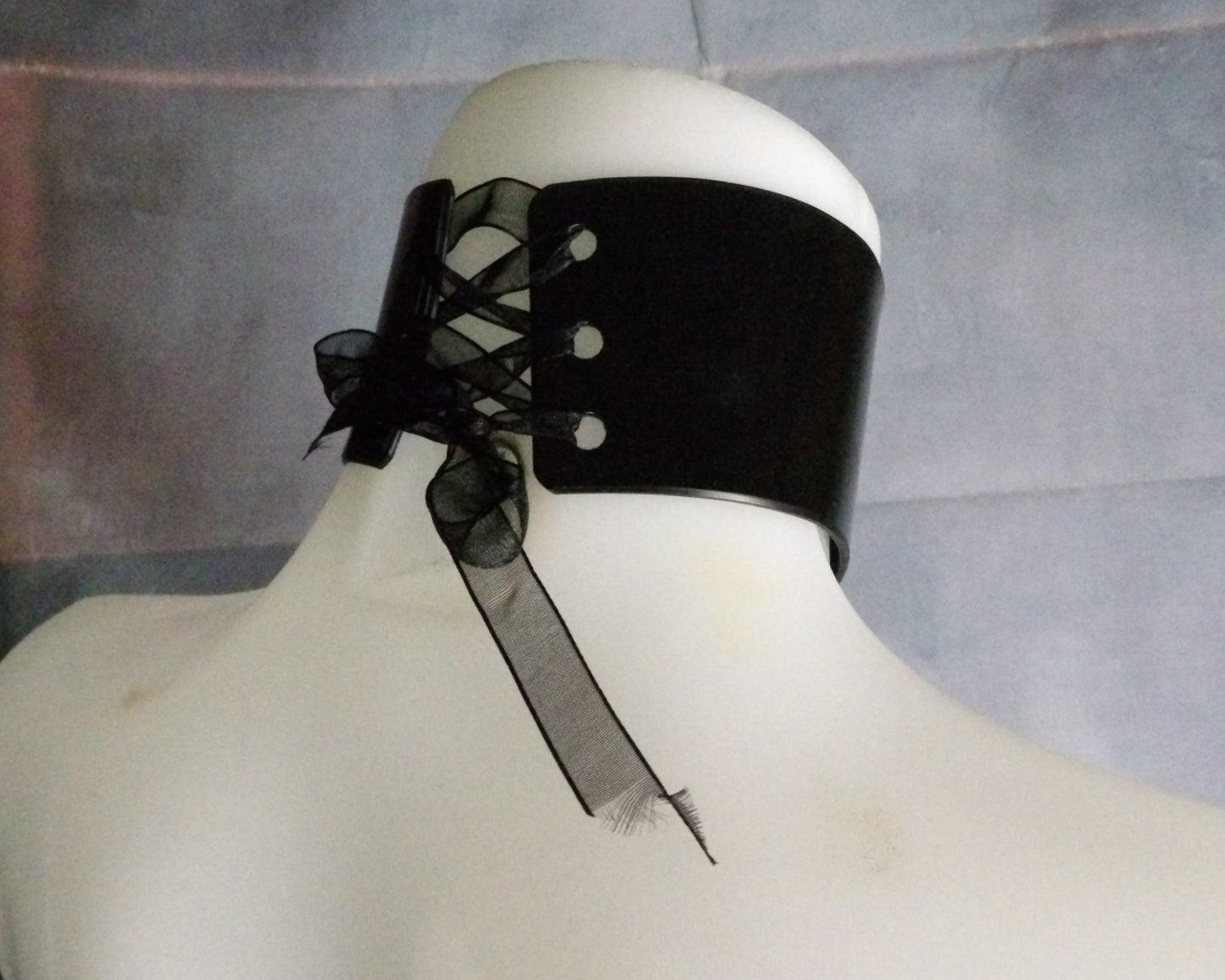 Black Pointed PVC Collar