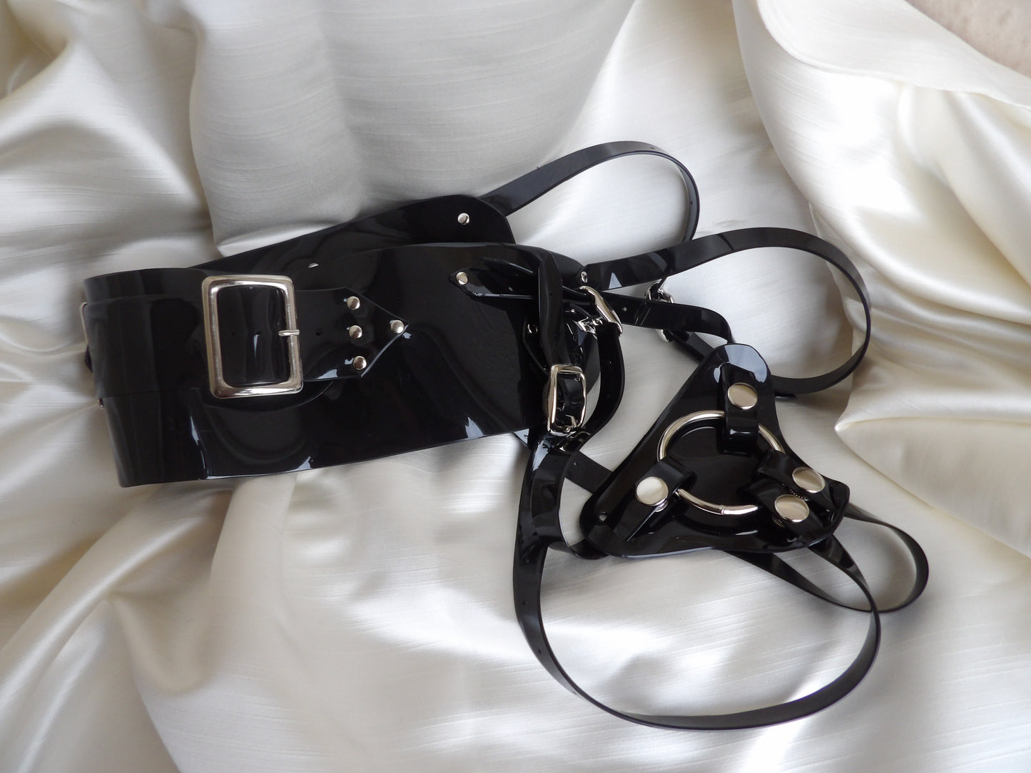 Strap-On Tail Harness Custom Fit - Black