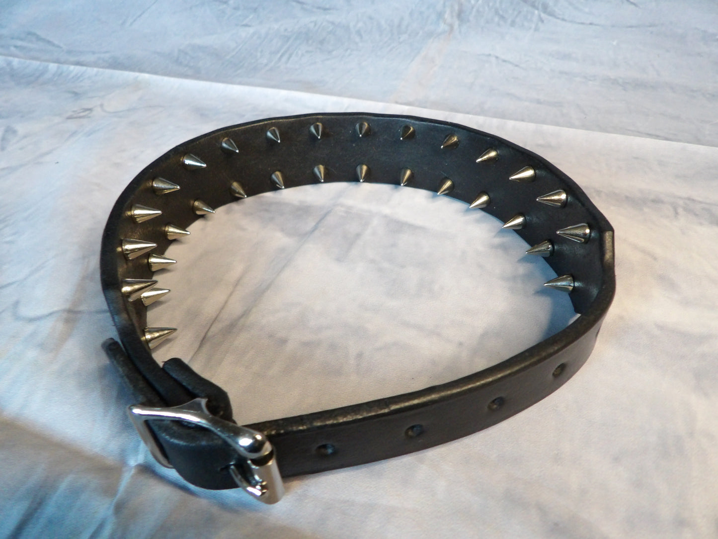 Spiked Leather Thigh Cuff