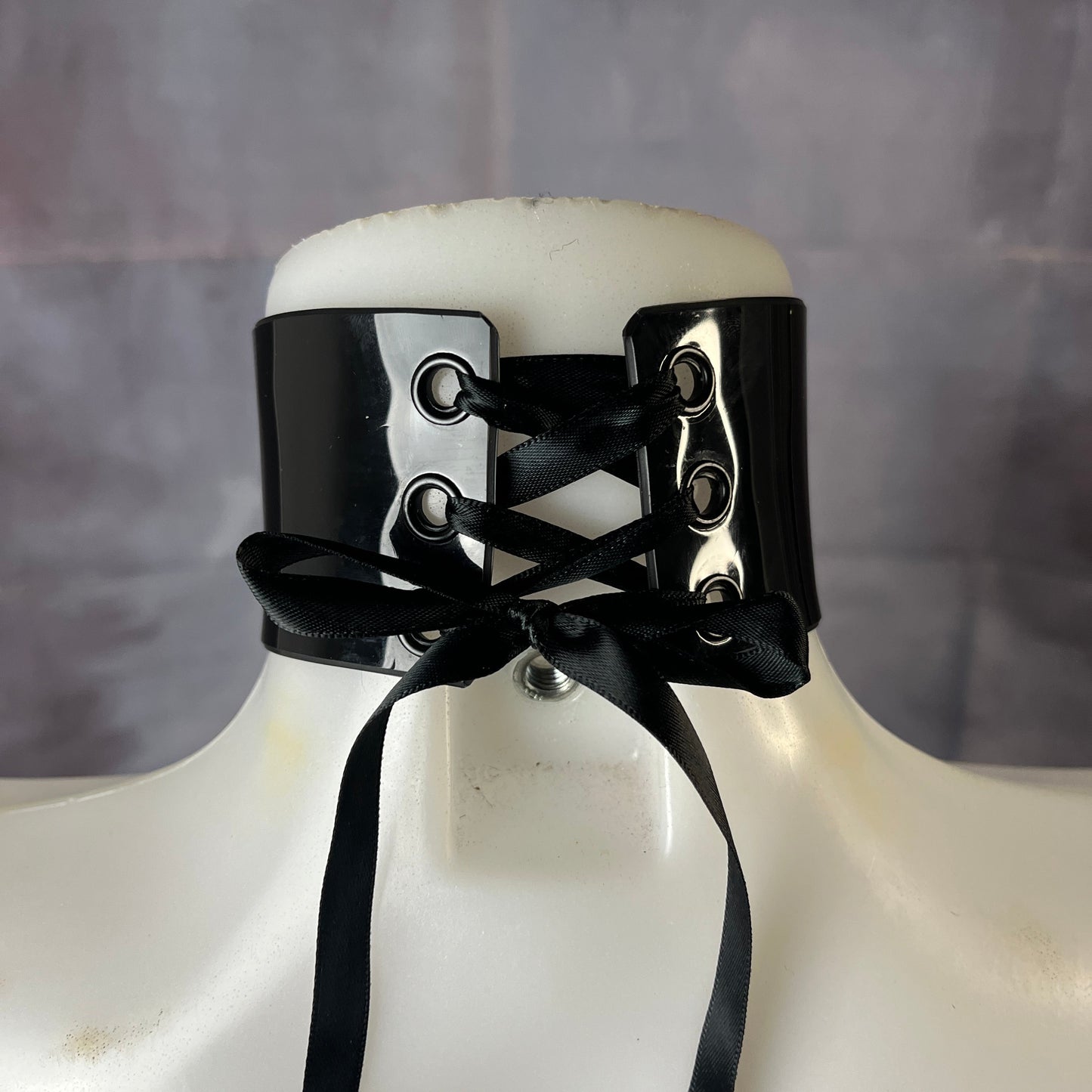 Black Heart Pointed PVC Collar