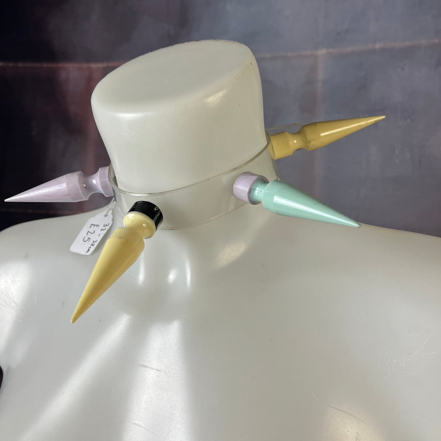 Giant Spike Choker - Pastel Cloud