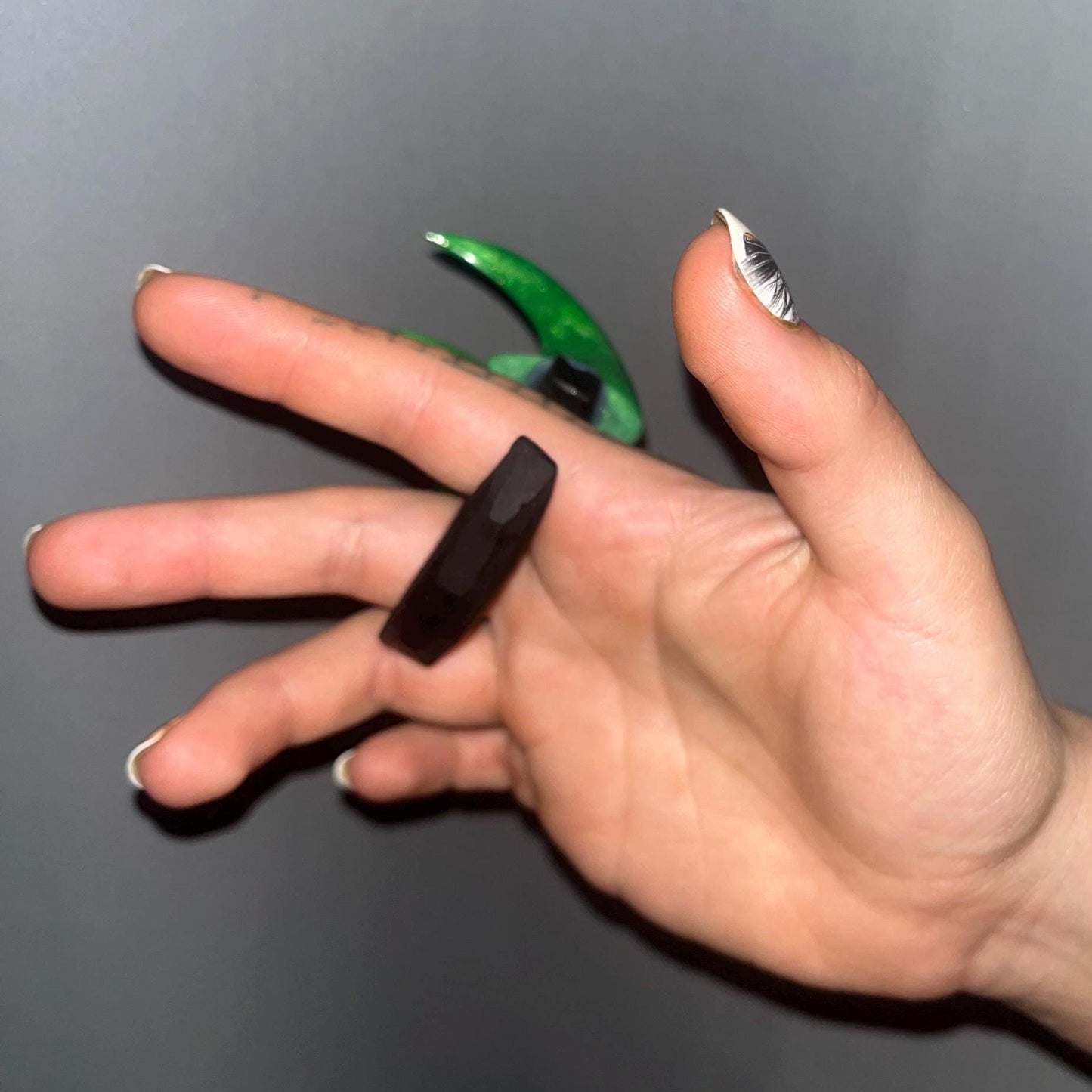 Handheld Claws - Shimmer Green