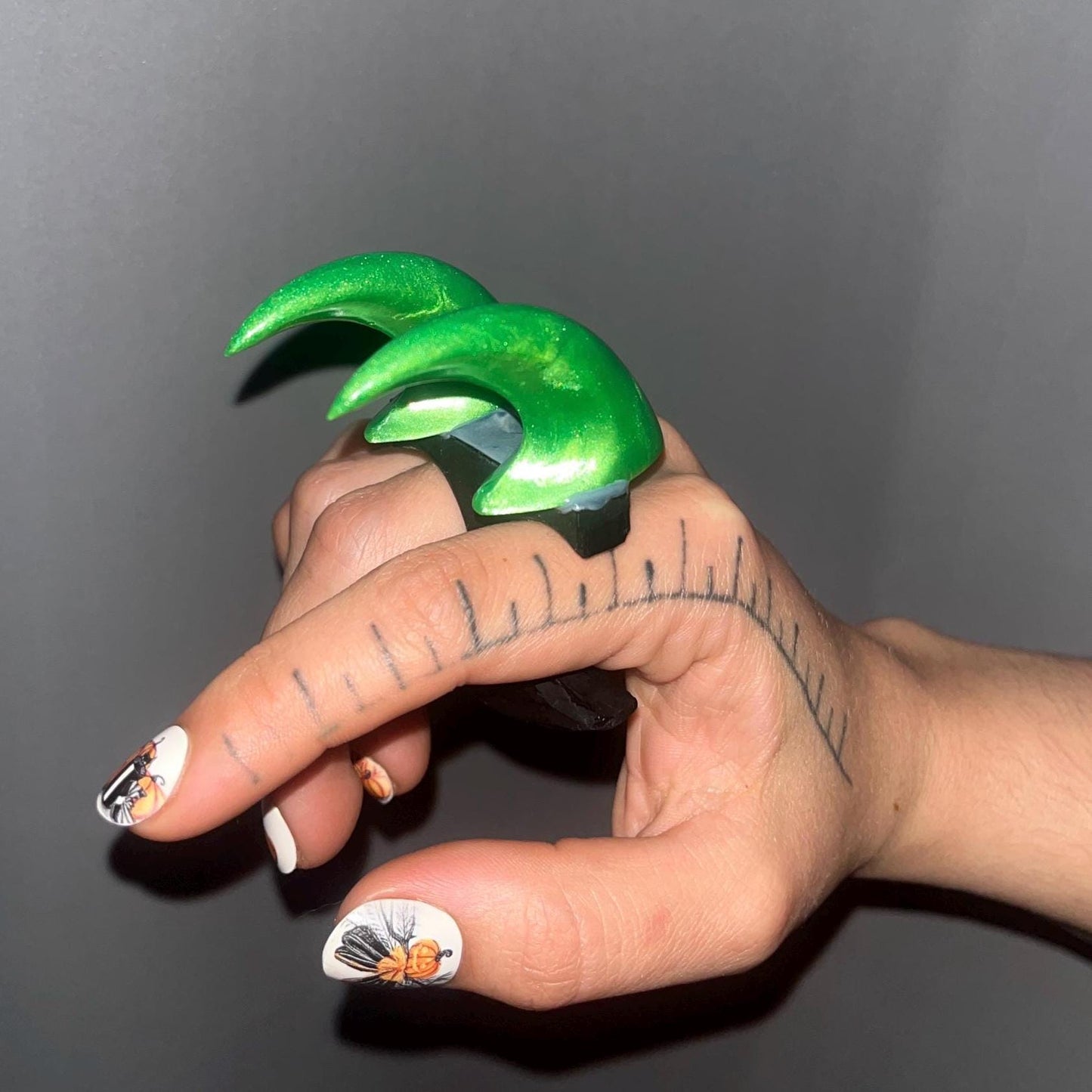 Handheld Claws - Shimmer Green